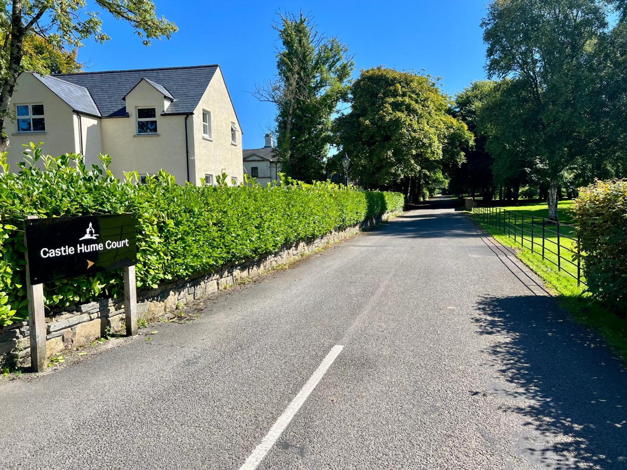 3 Castle Hume Court Holiday House Enniskillen Bagian luar foto